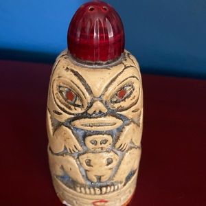 Vintage tiki chalkwsre salt shaker